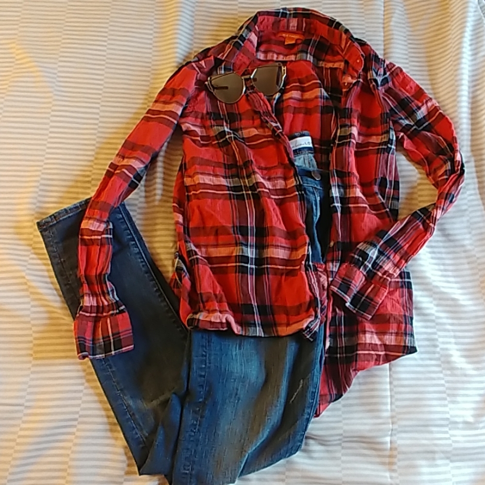 XS plaid shirt